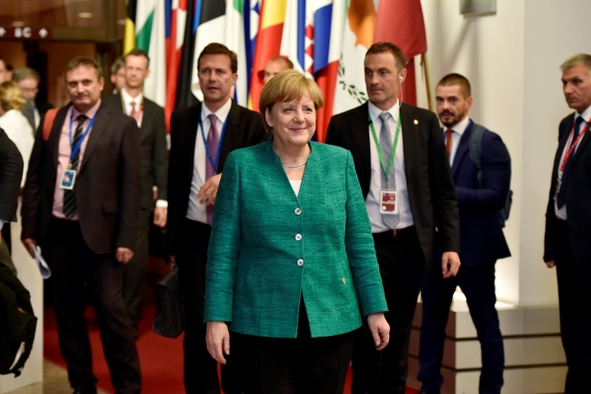 Brüksel'de AB liderleri anlaşma sağladı