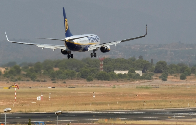 Avrupa'da havayolu krizi: Ryanair'de grev başladı