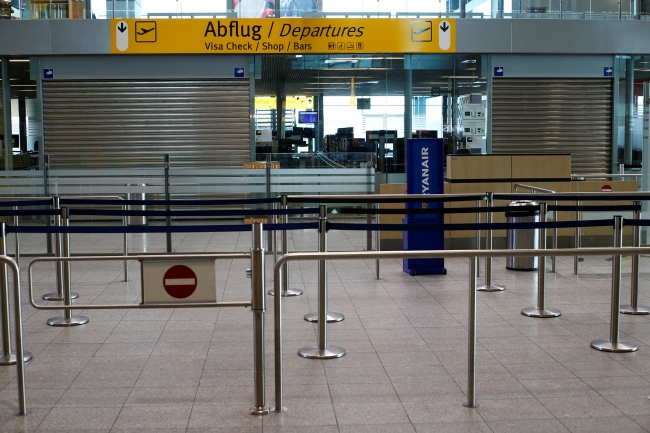 Avrupa'daki havayolu krizi sürüyor