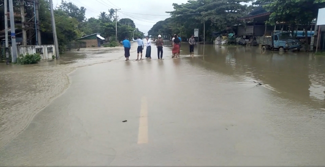 Myanmar'da köyler sular altında kaldı