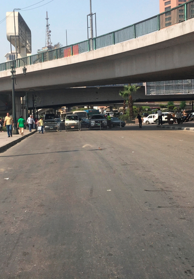 ABD'nin Kahire Büyükelçiliği'ne saldırı