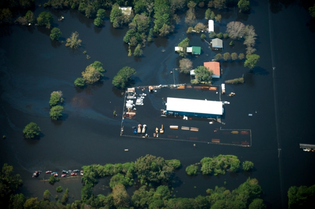 Florence kasırgasında ölü sayısı 43'e yükseldi
