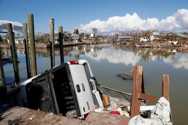 Florida kasırganın ardından yağmacılarla mücadele ediyor