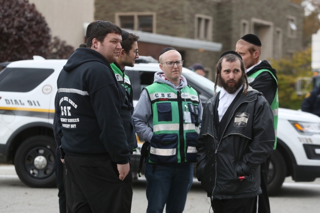 ABD'li Müslümanlardan sinagog saldırısı sonrası yardım kampanyası