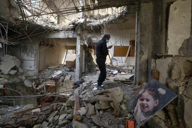 Suriye'nin Rakka kentinde hala toplu mezarlar bulunuyor