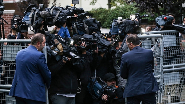 Ortak çalışma grubundaki Türk yetkililer başkonsoloslukta