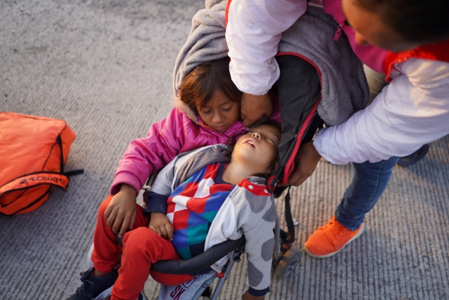 Orta Amerikalı göçmenler yola kaldığı yerden devam ediyor