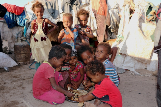 Yemen'de halkın gıda stoklarına erişimine izin verildi