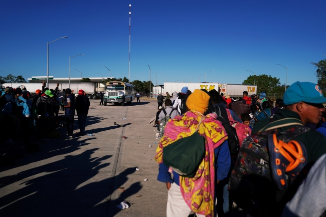 Orta Amerikalı göçmen kervanından ilk grup ABD sınırına ulaştı