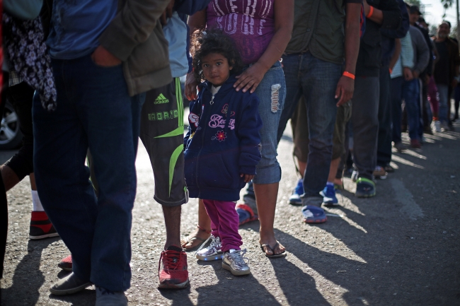 Meksika'dan göçmen konvoyundaki 213 kişiye gözaltı