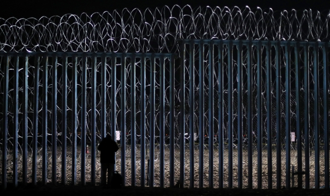 Meksika'dan göçmen konvoyundaki 213 kişiye gözaltı