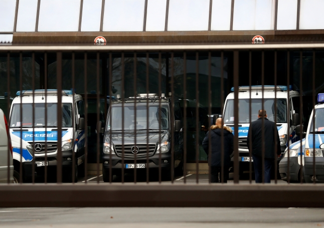 Alman Deutsche Bank'ta kara para aklama soruşturması