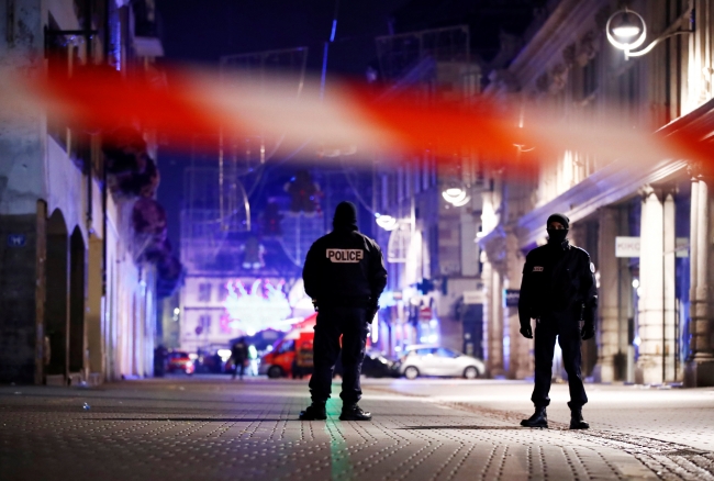 Fransa, Strazburg'daki saldırıdan sonra güvenlik önlemlerini artırıyor