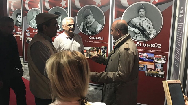 Komutanından kahraman şehit Halisdemir'in ailesine ziyaret