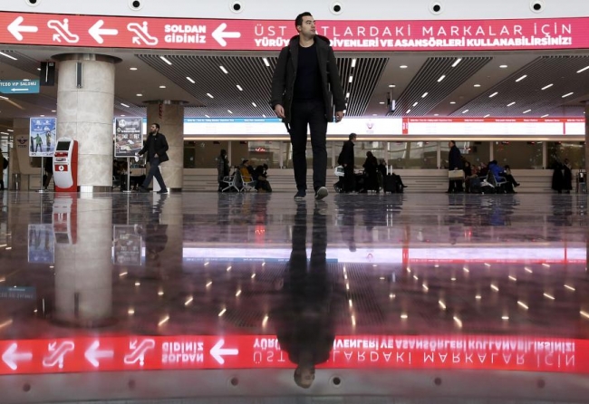 Memur maaşıyla 7 kıta 101 ülke gezdi