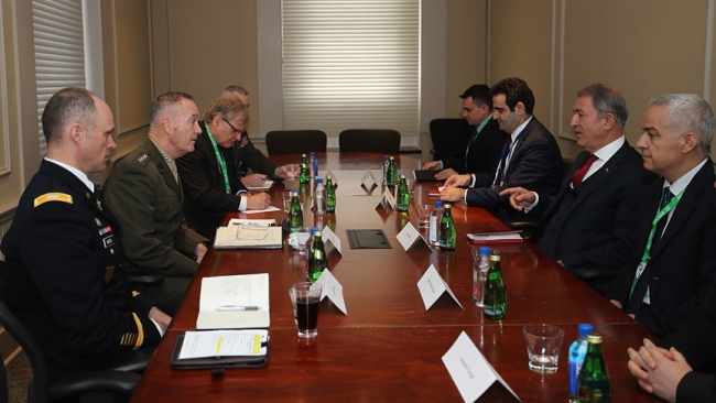 Milli Savunma Bakanı Akar'dan ABD'ye YPG uyarısı