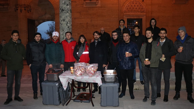Gençler sabah namazında Selimiye Camii'nde buluştu