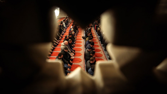 Regaip Kandili tüm yurtta dualarla idrak edildi