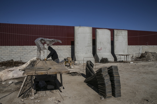 Afrin sınırında 'Fetih Marşı' yankılandı