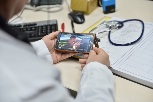 Mehmetçik'ten Afrin'de görev yapmak isteyen doktora jest