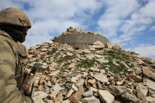 Zeytin Dalı Harekatı'nda ortaya çıkarılan 300 metrelik tünel görüntülendi