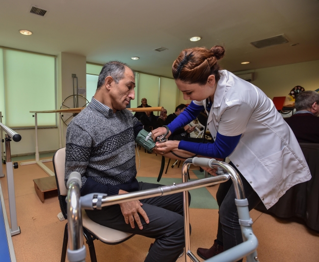 Engelli vatandaşlara ücretsiz terapi hizmeti
