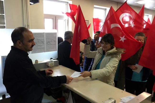 Afrin'deki Mehmetçiğe öğrencilerden moral mektubu