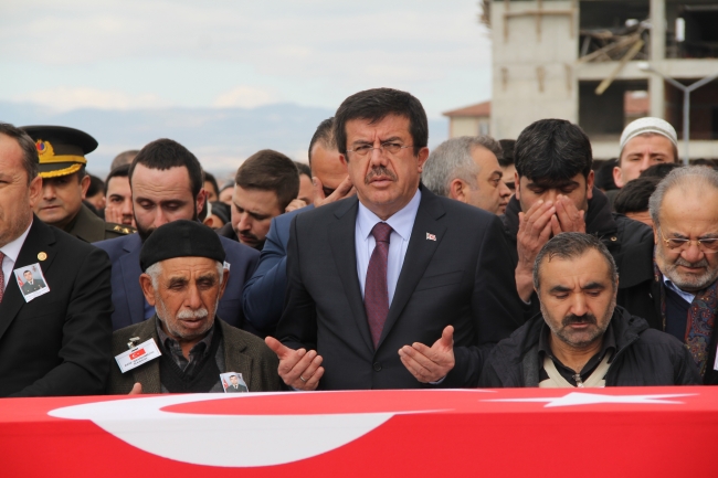 Şehit Uzman Çavuş Mustafa Eker son yolculuğuna uğurlandı