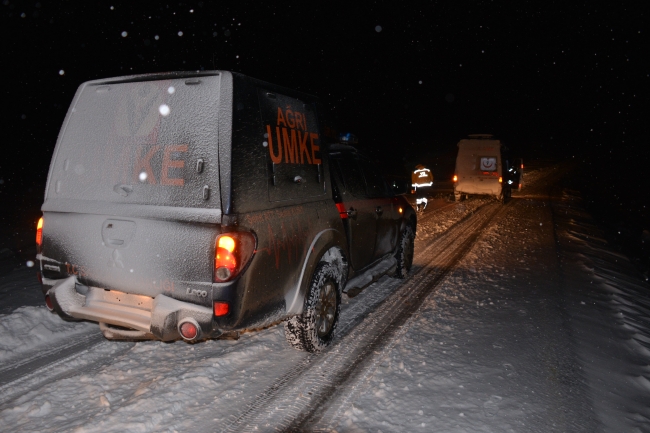 Ağrı’da hamile kadını hastaneye yetiştirme operasyonu