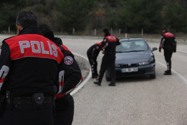 Gece-gündüz operasyon yapan polis suç oranlarını düşürdü