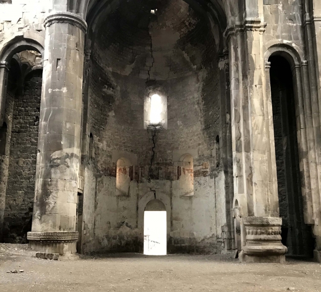 Tarihi kilise "röntgeni çekilerek" restore edilecek
