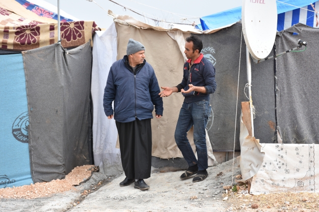 YPG/PKK insanların paralarını çalıyor, yiyeceklerini alıyor