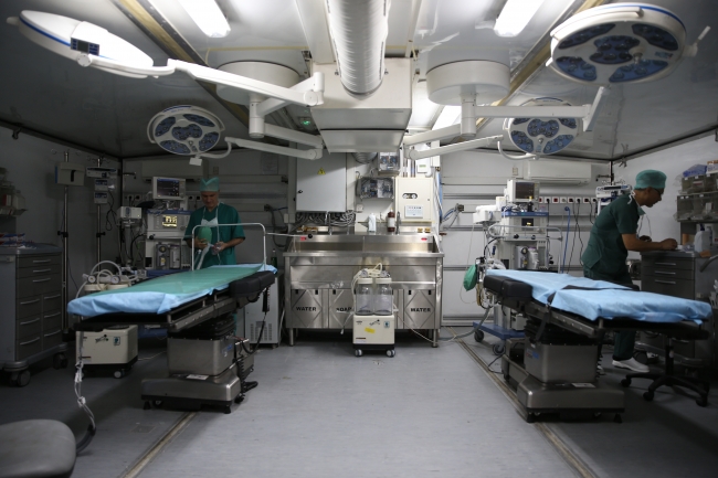 TSK'dan sınıra seyyar ilk yardım hastanesi