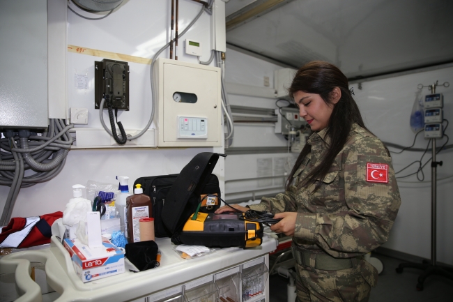 TSK'dan sınıra seyyar ilk yardım hastanesi