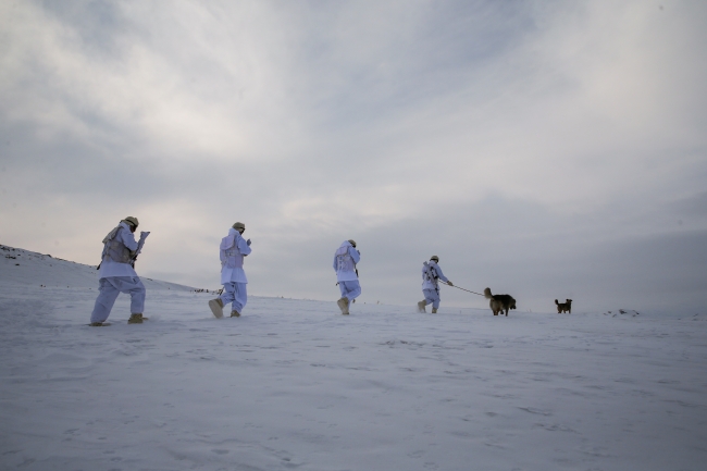 'Hudut kartalları' eksi 20 derecede vatan nöbetinde
