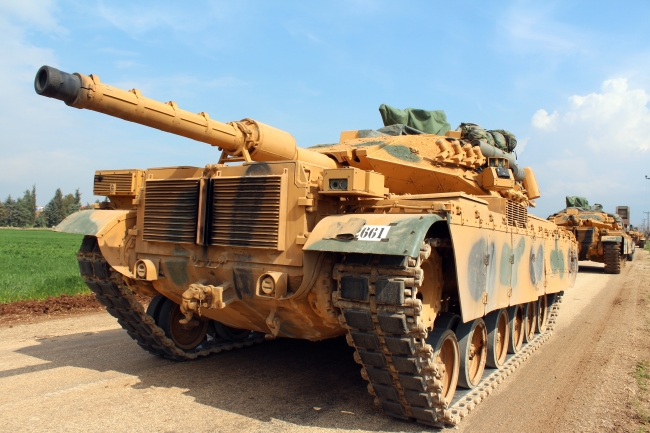 Afrin'deki terör mevzileri, savaş uçakları ve çoklu roketatarlarla vuruluyor