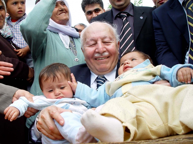 'Dava'ya atılan imza: Necmettin Erbakan