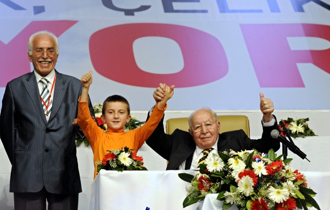 'Dava'ya atılan imza: Necmettin Erbakan