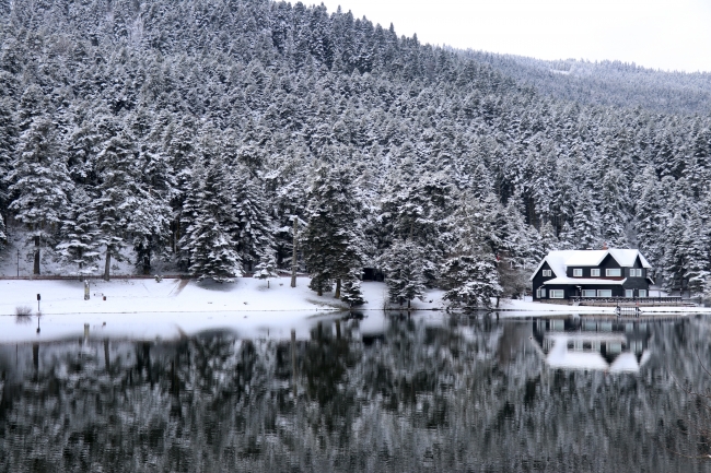 Bolu'nun "incisi" kar manzarasıyla büyülüyor