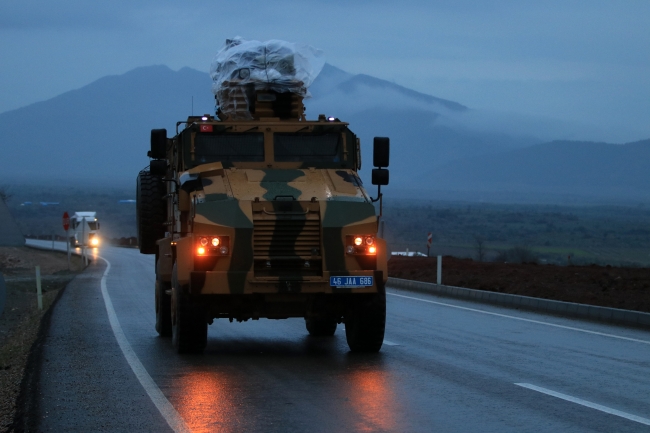 JÖH ve PÖH ekipleri sınıra sevk edildi