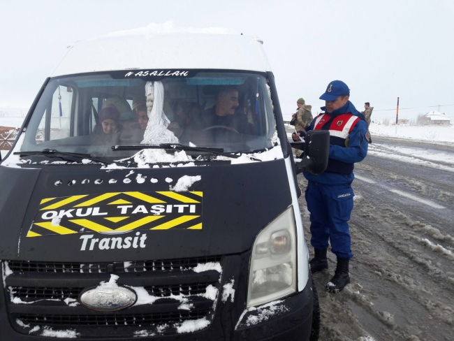 Jandarmadan "çocuklarımız güvende" uygulaması