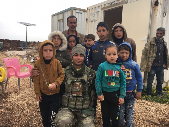 Afrinlilerin doktor ihtiyacına TSK çare oldu