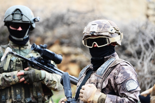 Teröristlerin kabusu JÖH ve PÖH'ler Afrin'de