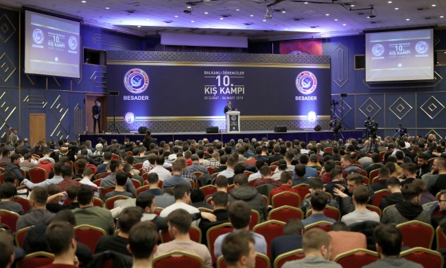 Başbakan Yardımcısı Hakan Çavuşoğlu: Medeniyet değerlerine sahip gençler teröristleri siler atar