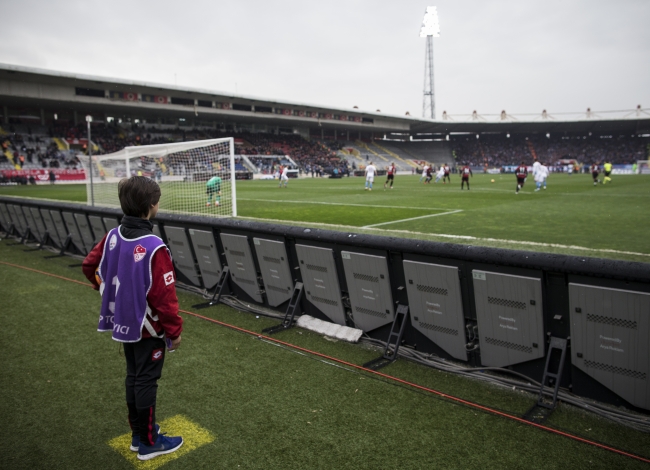 Yeşil sahaların minik kahramanları: İkibuçukluklar