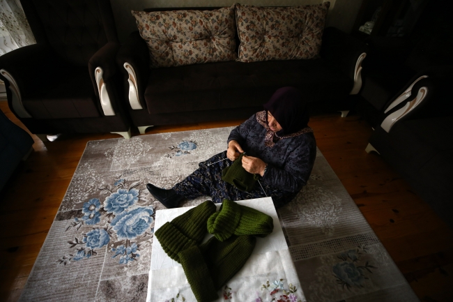 Kore gazisi eşinden kalan maaşı, Mehmetçik Vakfı'na bağışladı