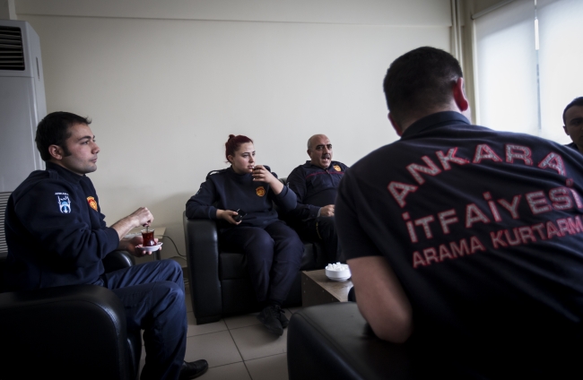 Başkentin tek kadın itfaiyecisi alevlere meydan okuyor