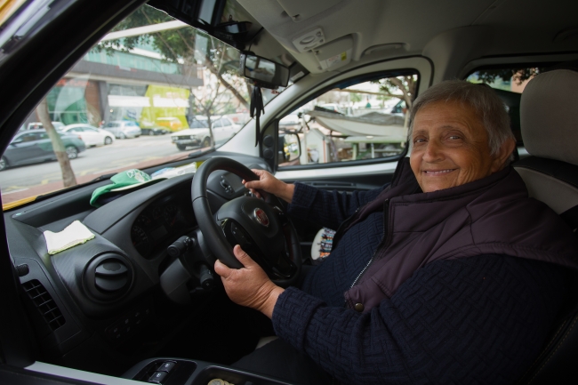 Antalya'nın taksici "Fatma abla"sı