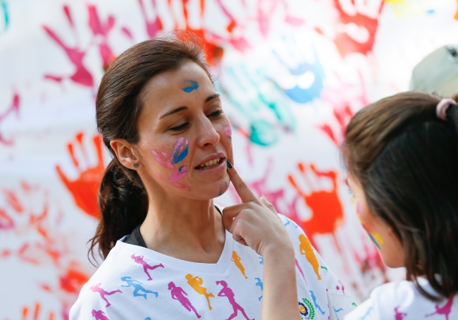 Kadına şiddet "Renkli Kadınlar Koşusu" ile protesto edildi