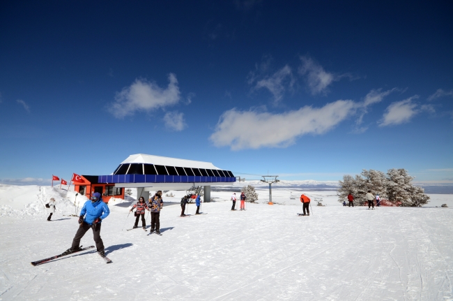 Kars Cıbıltepe'de Mart ayında kayak